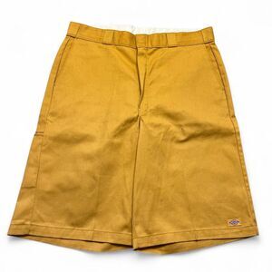 Dickies Men's Yellow baggy wide long carpenter shorts